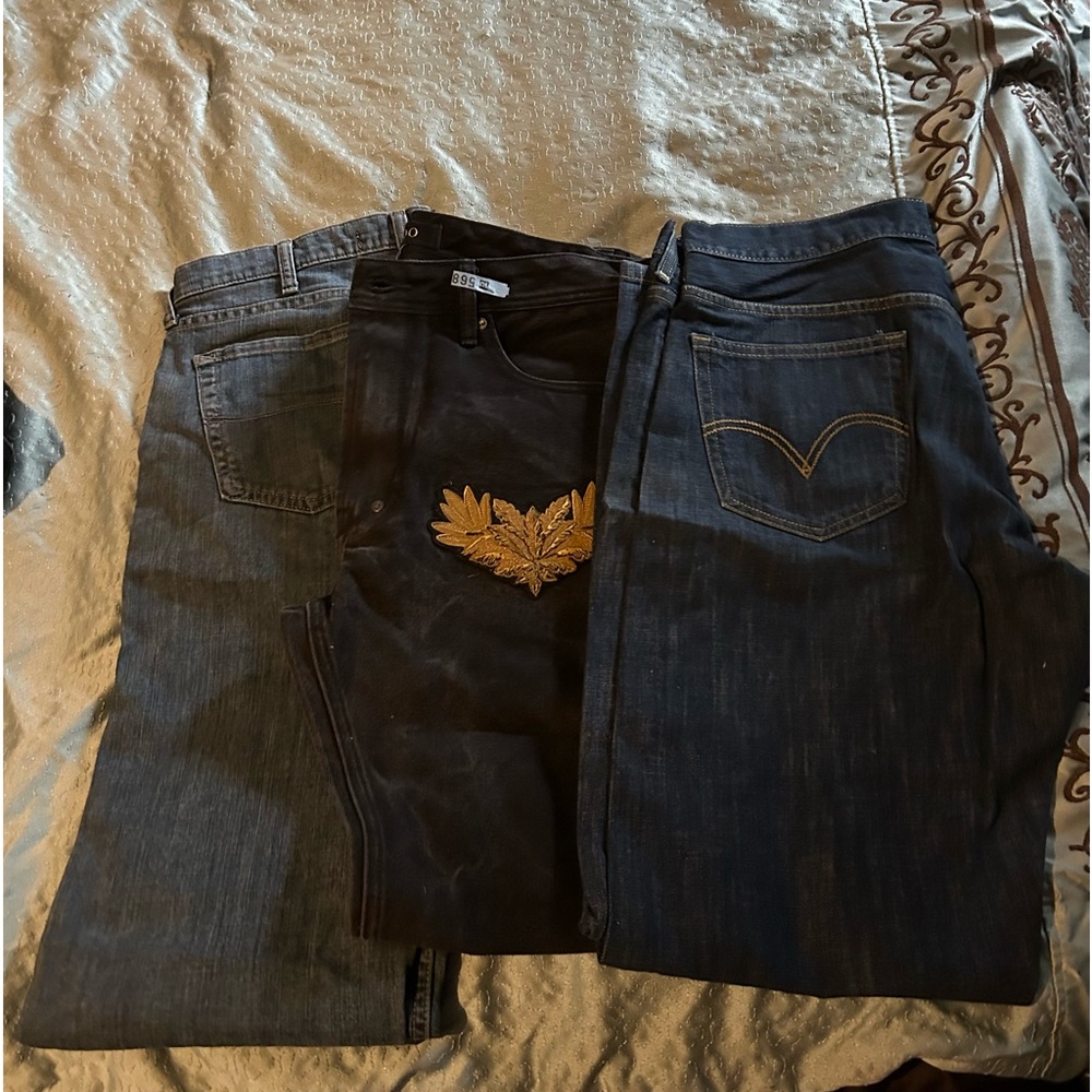 Men pants and shorts size 36 will take 50 for all 15 for each